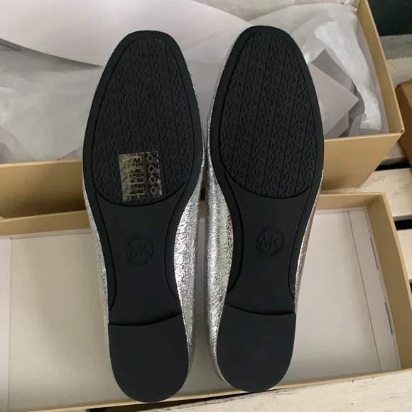 Michael Kors Nori Leather Ballet Flat Women's size 6.0 - Picture 5 of 9